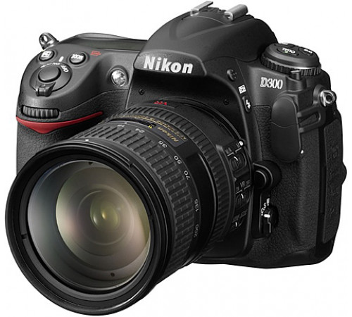 Зеркальный фотоаппарат Nikon D300 Зеркальный фотоаппарат Nikon D300