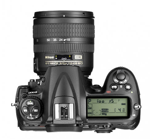 Зеркальный фотоаппарат Nikon D300 Зеркальный фотоаппарат Nikon D300
